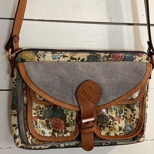 Patricia Nash Old World Craftsmanship Floral Painted Leather Purse